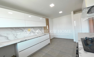 Penthouse con Piscina en Venta