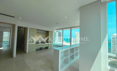 Penthouse con Piscina en Venta