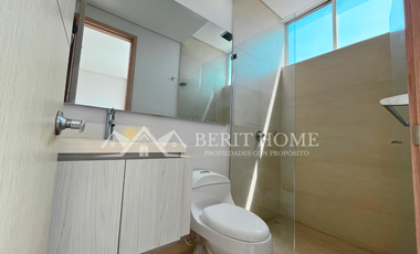 Penthouse con Piscina en Venta