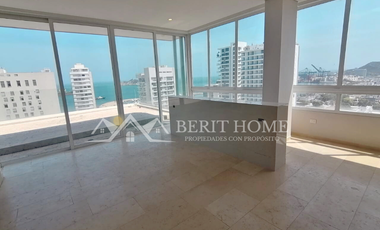 Penthouse con Piscina en Venta