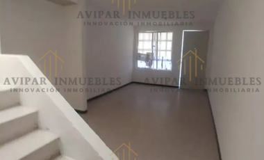 Casa en venta en Bosques de Paraguay, Los Héroes Tecámac. MET097