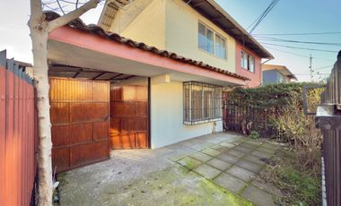 Se vende casa de dos pisos remodelada, 3 piezas 1 baños, Conavicoop, Curicó