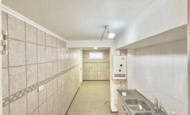 Se vende casa de dos pisos remodelada, 3 piezas 1 baños, Conavicoop, Curicó