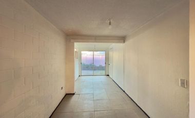 Se vende casa de dos pisos remodelada, 3 piezas 1 baños, Conavicoop, Curicó