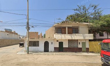 Venta de Casa Como Terreno en Chicama – Ubicación Estratégica