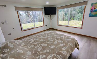 Casa con Parcela piedra Blanca $ 180.000.000.-
