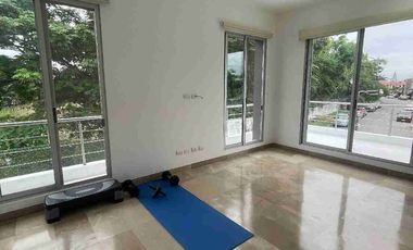 Vendo Casa esquinera Estancias del Río vía a Samborondón cerca de Ciudad Celeste, río centro El Dorado Plaza Batán