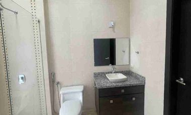 Vendo Casa esquinera Estancias del Río vía a Samborondón cerca de Ciudad Celeste, río centro El Dorado Plaza Batán