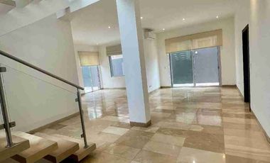 Vendo Casa esquinera Estancias del Río vía a Samborondón cerca de Ciudad Celeste, río centro El Dorado Plaza Batán