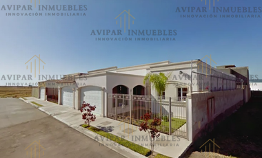 CASA EN VENTA EN CHIHUAHUA, DE LA FAMILIA, VALLE VERDE. (155)