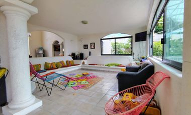 FRACCIONAMIENTO LA CONDESA EN ACAPULCO SE VENDE CASA CERCA DE LA COSTERA Y PLAYA