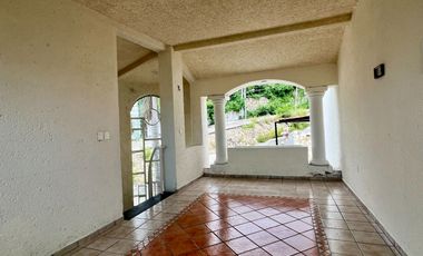 FRACCIONAMIENTO LA CONDESA EN ACAPULCO SE VENDE CASA CERCA DE LA COSTERA Y PLAYA