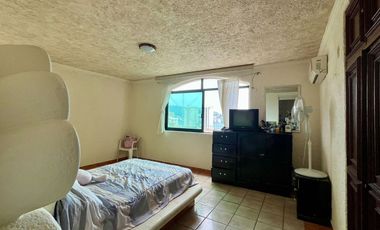 FRACCIONAMIENTO LA CONDESA EN ACAPULCO SE VENDE CASA CERCA DE LA COSTERA Y PLAYA