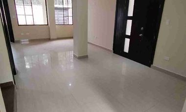 VENTA CASA INDEPENDIENTE VALLE DE LOS CHILLOS - Cerca a la Salle