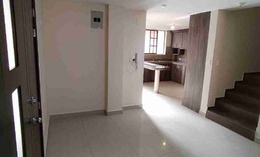 VENTA CASA INDEPENDIENTE VALLE DE LOS CHILLOS - Cerca a la Salle