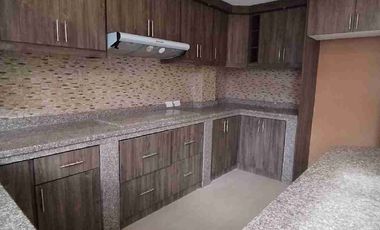 VENTA CASA INDEPENDIENTE VALLE DE LOS CHILLOS - Cerca a la Salle