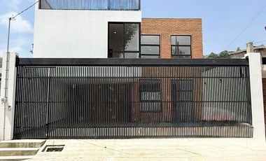 Casa con pozo de agua, rooftop y cochera para 3 autos – Xalapa rumbo a Coatepec