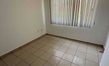 SE VENDE  CASA SEMINUEVA DENTRO RESIDENCIAL EN ZAPATA MORELOS