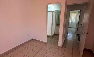 SE VENDE  CASA SEMINUEVA DENTRO RESIDENCIAL EN ZAPATA MORELOS