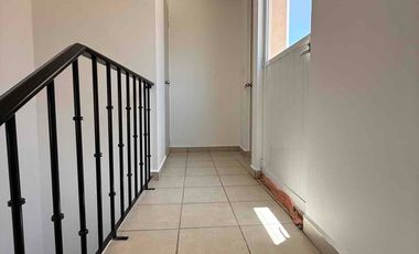 SE VENDE  CASA SEMINUEVA DENTRO RESIDENCIAL EN ZAPATA MORELOS