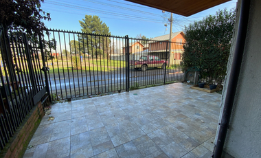 Casa Amplia en Venta, 3D, 2B, Frente a Áreas Verdes y a Pasos de Supermercado, Villa los Sembradores, Labranza