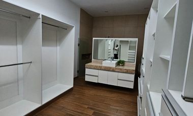 Lote D-7 calle piamonte del condomino Allegra tabalaje catastral 30592
