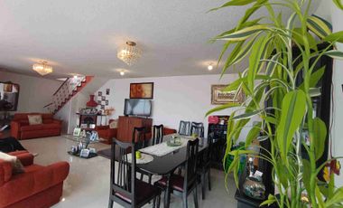 Casa en venta de 3 D, con suite independiente sector puente tres antigua via a Conocoto