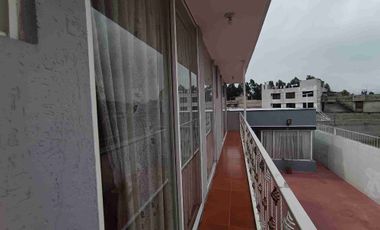 Casa en venta de 3 D, con suite independiente sector puente tres antigua via a Conocoto