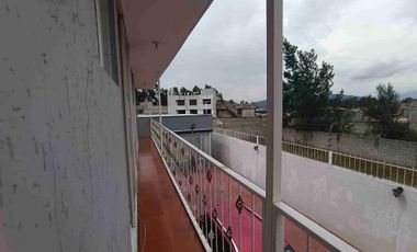 Casa en venta de 3 D, con suite independiente sector puente tres antigua via a Conocoto