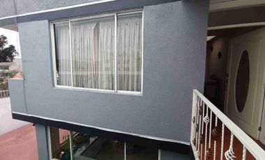 Casa en venta de 3 D, con suite independiente sector puente tres antigua via a Conocoto