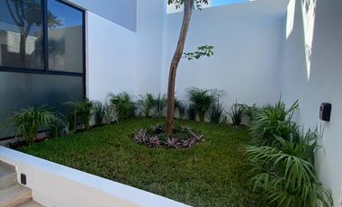 CASA EN PRIVADA ARBELIA RESIDENCIAL CONKAL