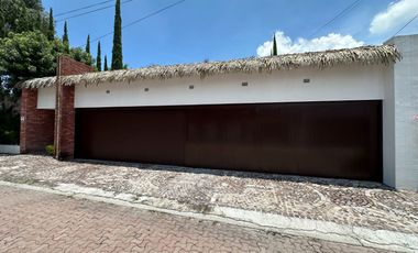 Casa remodelada de 1 piso en Villas del Mesón