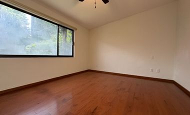 Casa remodelada de 1 piso en Villas del Mesón