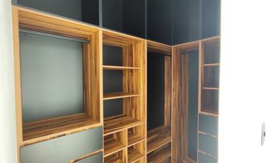 Se vende preciosa casa, sola, nueva,  de 3 recámaras con alberca, en el Fraccionamiento Las Fincas, en Jiutepec, Mor.