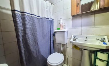 Casa Esquina Regularizada Con Depto Interior 2dorm /2baños