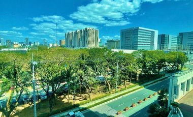 RUSH! BAY GARDENS ANCHOR BAY TOWER:  Macapagal Blvd, Pasay: