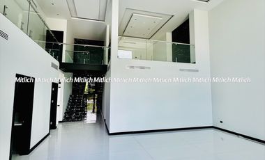 CASA EN VENTA RECAMARA EN PLANTA BAJA Y ALBERCA BOSQUES DE SAN FRANCISCO