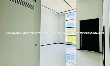 CASA EN VENTA RECAMARA EN PLANTA BAJA Y ALBERCA BOSQUES DE SAN FRANCISCO