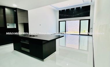 CASA EN VENTA RECAMARA EN PLANTA BAJA Y ALBERCA BOSQUES DE SAN FRANCISCO