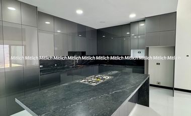 CASA EN VENTA RECAMARA EN PLANTA BAJA Y ALBERCA BOSQUES DE SAN FRANCISCO