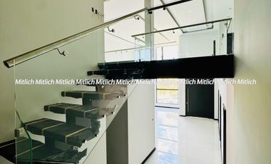 CASA EN VENTA RECAMARA EN PLANTA BAJA Y ALBERCA BOSQUES DE SAN FRANCISCO