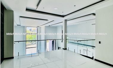 CASA EN VENTA RECAMARA EN PLANTA BAJA Y ALBERCA BOSQUES DE SAN FRANCISCO