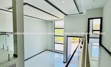 CASA EN VENTA RECAMARA EN PLANTA BAJA Y ALBERCA BOSQUES DE SAN FRANCISCO