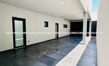 CASA EN VENTA RECAMARA EN PLANTA BAJA Y ALBERCA BOSQUES DE SAN FRANCISCO