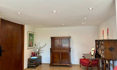 CASA EN VENTA Y/O EN RENTA MODERNA CON TERRAZA, VISTA ESPECTACULAR Y SEGURIDAD