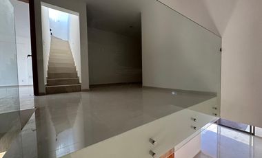 Soare II Casa NUEVA en RENTA Coto con Alberca