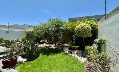 CASA EN RENTA 999 - LOMAS 1