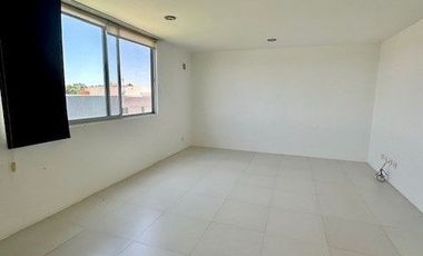 CASA EN RENTA 999 - LOMAS 1