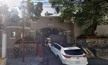 Casa en venta en Santa Teresa, La Magdalena Contreras en excelente precio ¡Compra directa con el Banco, no se aceptan créditos!