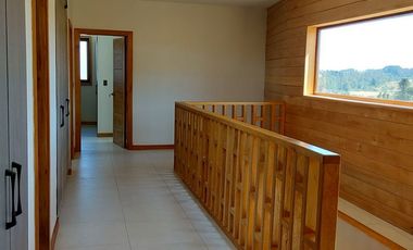 Se vende amplia casa nueva a sólo 5 km de Frutillar
